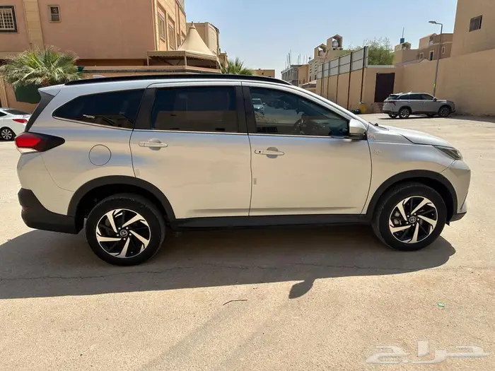 للبيع تويوتا راش فل كامل 2023 2