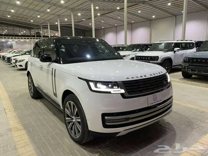 رينج روفر HSE موديل 2023 ابيض 6 سلندر ماشيه 55000كم 46