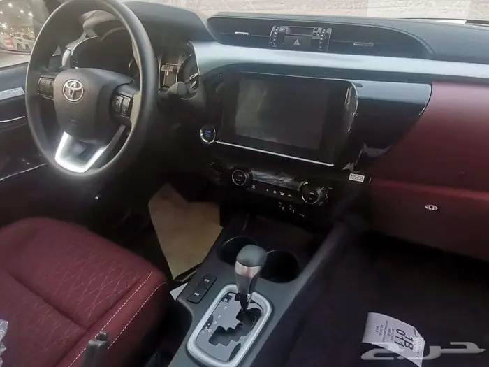 هايلكس S-GLX غمارتين ديزل 2400CC قير اتوماتيك 2025 سعودي 9