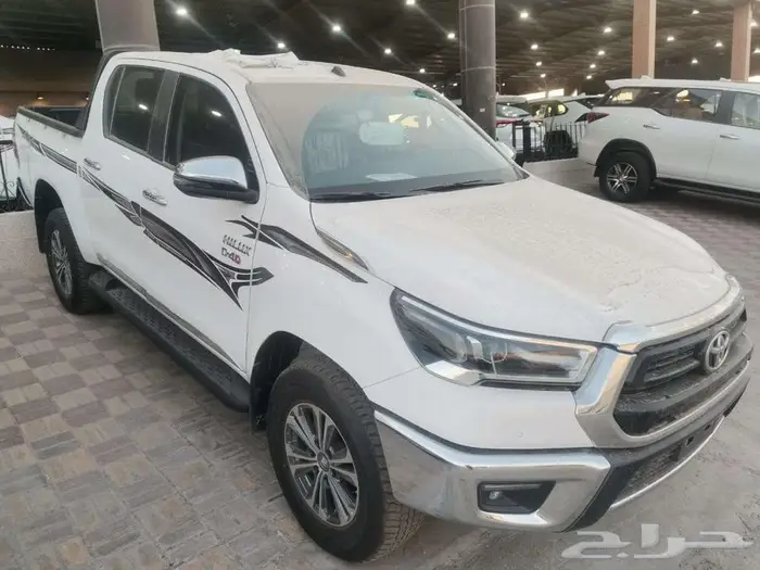 هايلكس S-GLX غمارتين ديزل 2400CC قير اتوماتيك 2025 سعودي 4