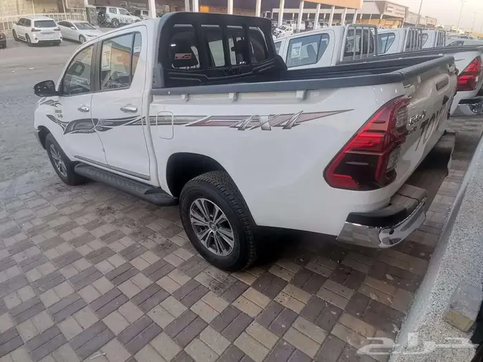 هايلكس S-GLX غمارتين ديزل 2400CC قير اتوماتيك 2025 سعودي 3