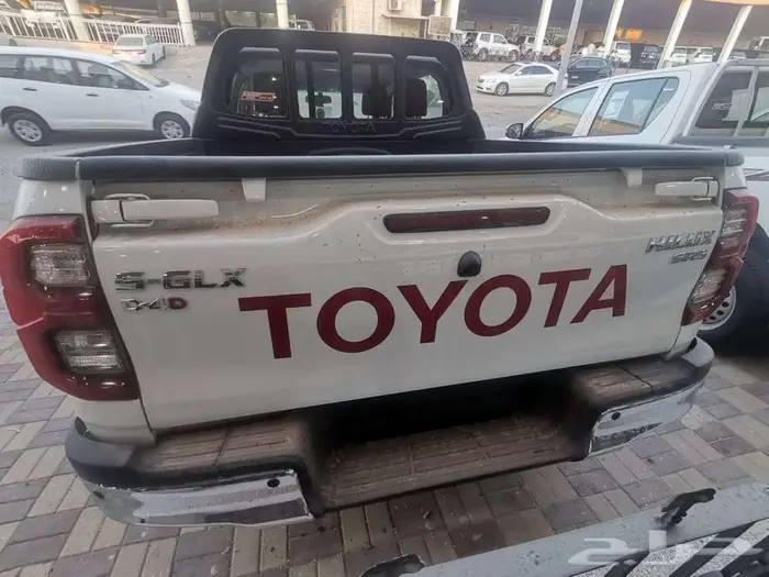 هايلكس S-GLX غمارتين ديزل 2400CC قير اتوماتيك 2025 سعودي 6