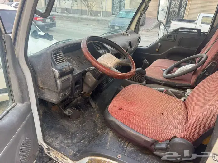 وايت ايسوزو 1999 3