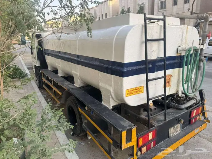 وايت ايسوزو 1999 1