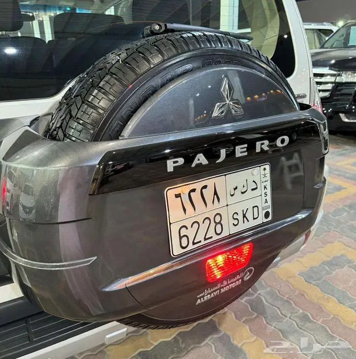 للبيع باجيرو 2020 بابين V6 3.8 سعودي 14