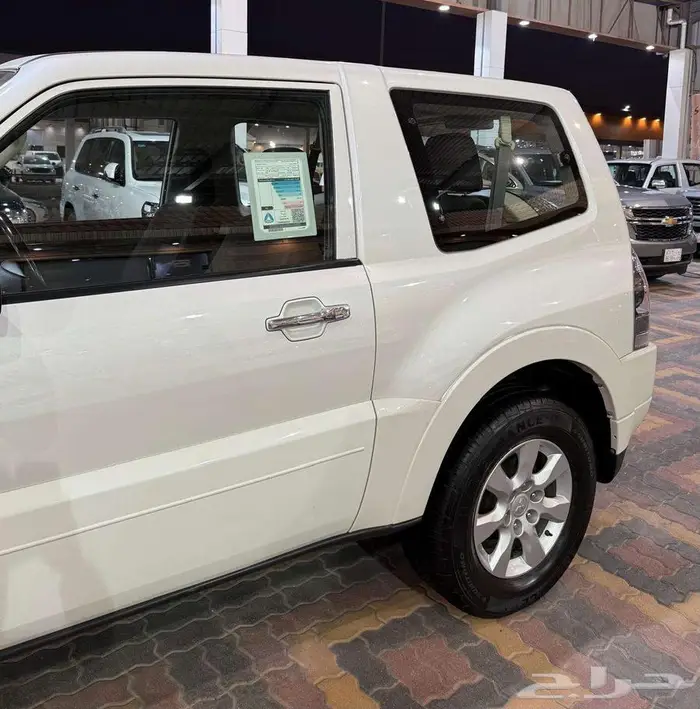 للبيع باجيرو 2020 بابين V6 3.8 سعودي 6