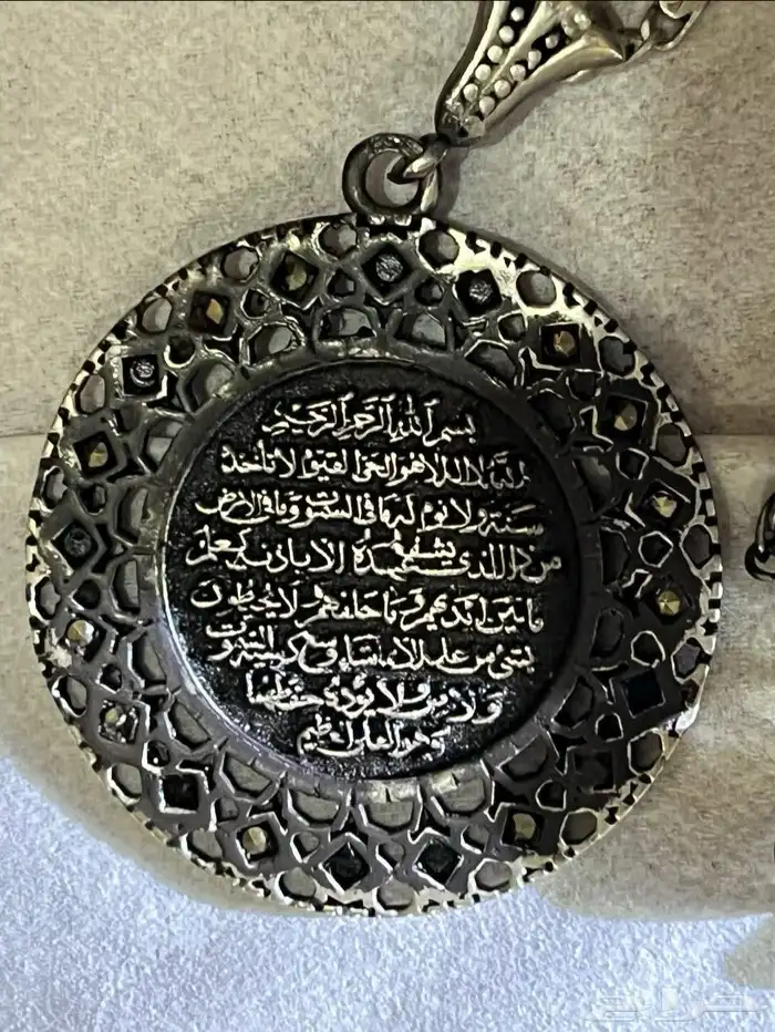 احجار كريمه طبيعي وفضى إيطالي عيار 925 18