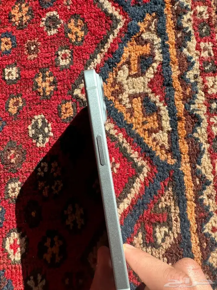 ايفون 15 عادي 128 قيقا 4
