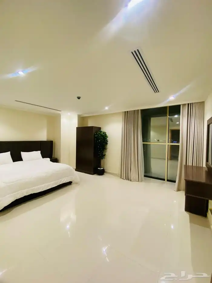 شقة مفروشة فاخره للايجار الدمام على الكورنيش 5