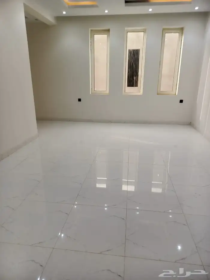 فيلا للإيجار حي مشرفه الدانه 9