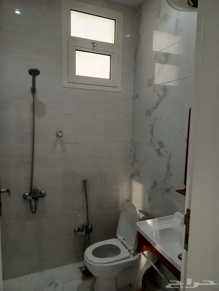 فيلا للإيجار حي مشرفه الدانه 17