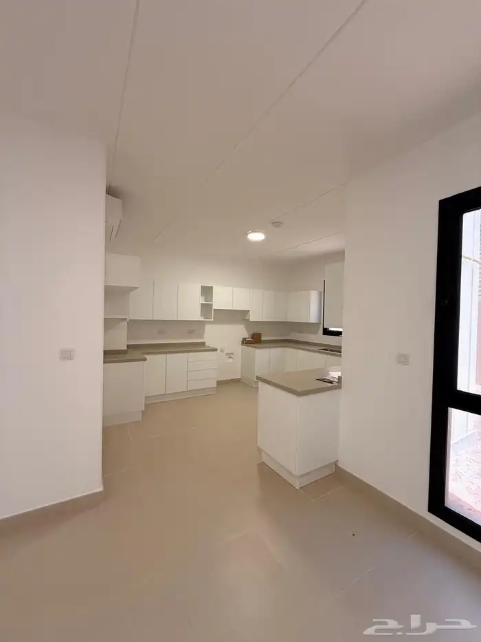 Townhouse villa for rent_ فيلا للإيجار حي سدرة ( روشن ) 4
