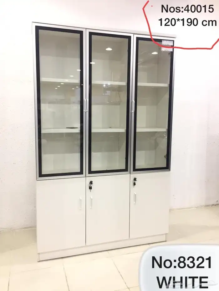 دولاب تخزين مكتبي خشبي بأبواب زجاجية وقفل 44