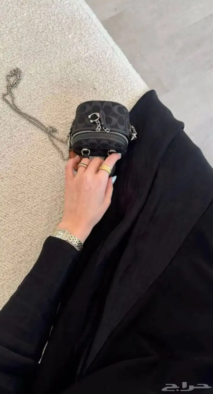عبايه قماش كريب ملكي كوري اسود 2