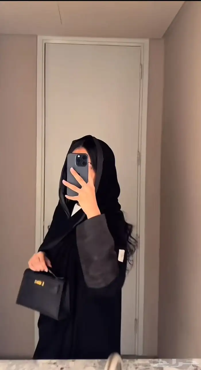 عبايه قماش كريب ملكي كوري اسود 1