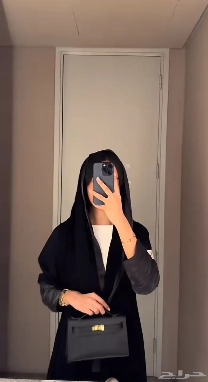 عبايه قماش كريب ملكي كوري اسود 2
