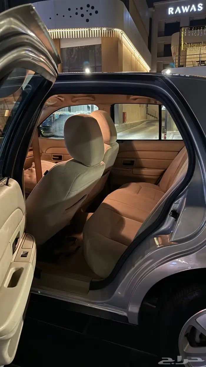 فورد فكتوريا سعودي شكمانين 2011 7