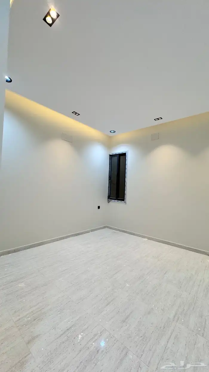 للبيع روف علوي بملحق طريق ابهاالخميس خلف الاماني 19