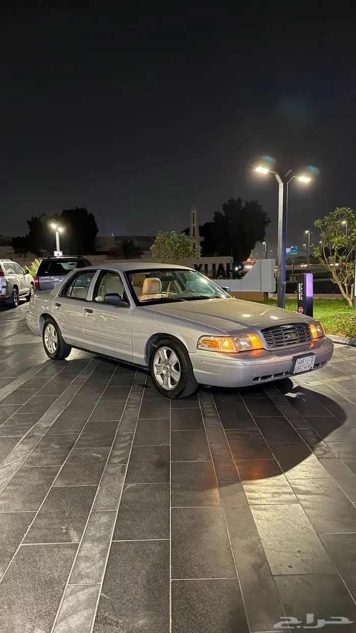 فورد فكتوريا سعودي شكمانين 2011 1