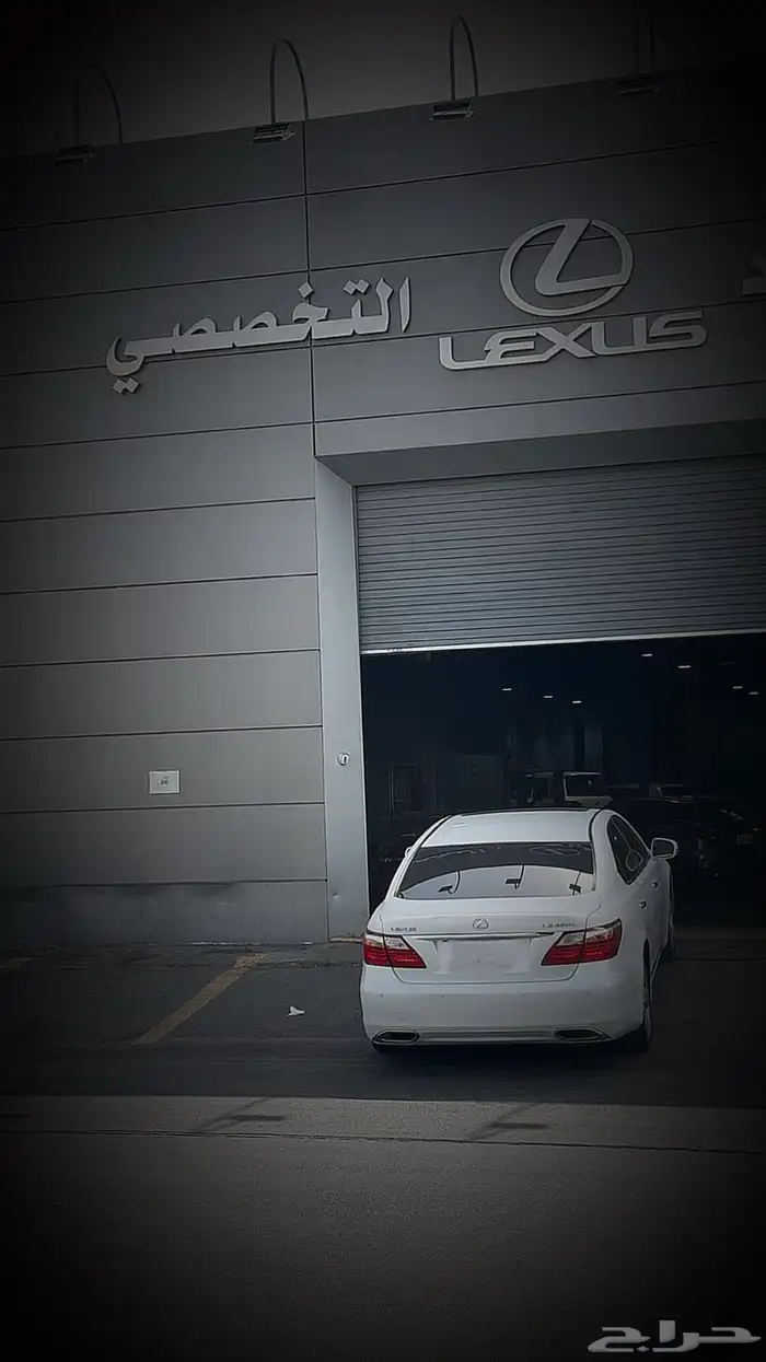 للكزس LS460. 2012 5