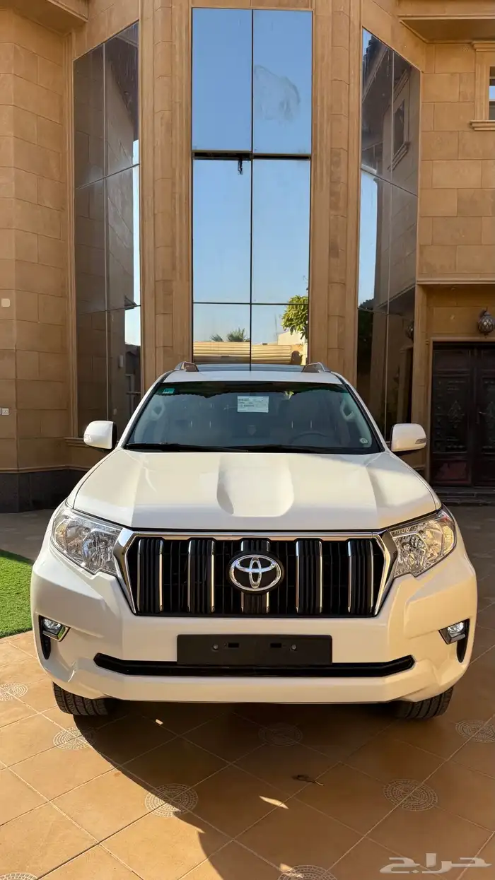 برادو م 2022 فل كامل وارد الساير عداد فقط 77 الف 0