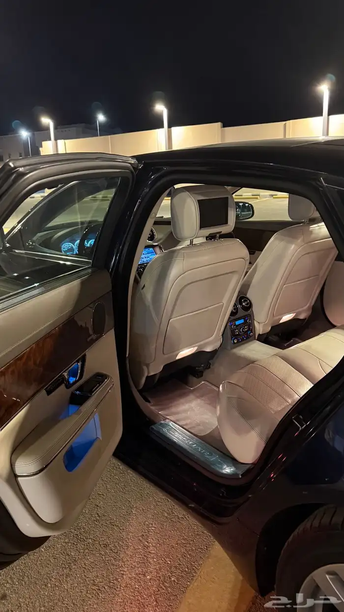 جاكوار xj 5
