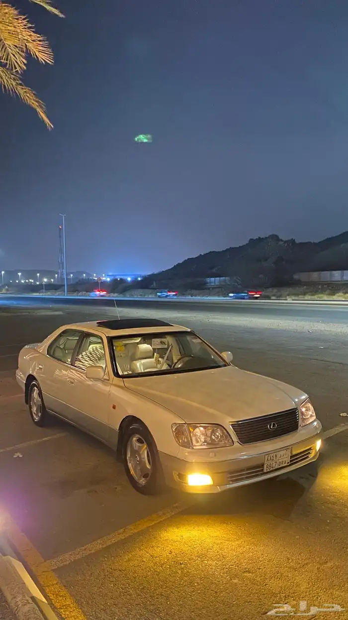 لكزس LS400 1