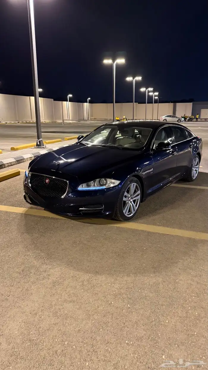 جاكوار xj 4