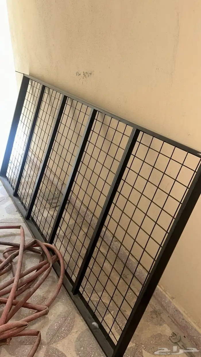 طاوله بي سي طاوله قيمر 2