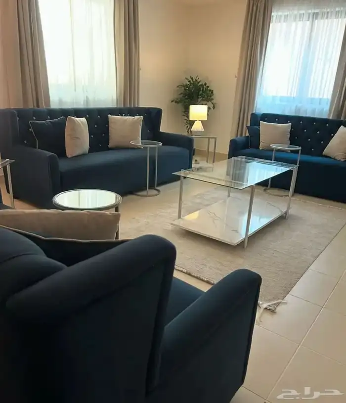 طقم كنب هوم سنتر و طاولات 0