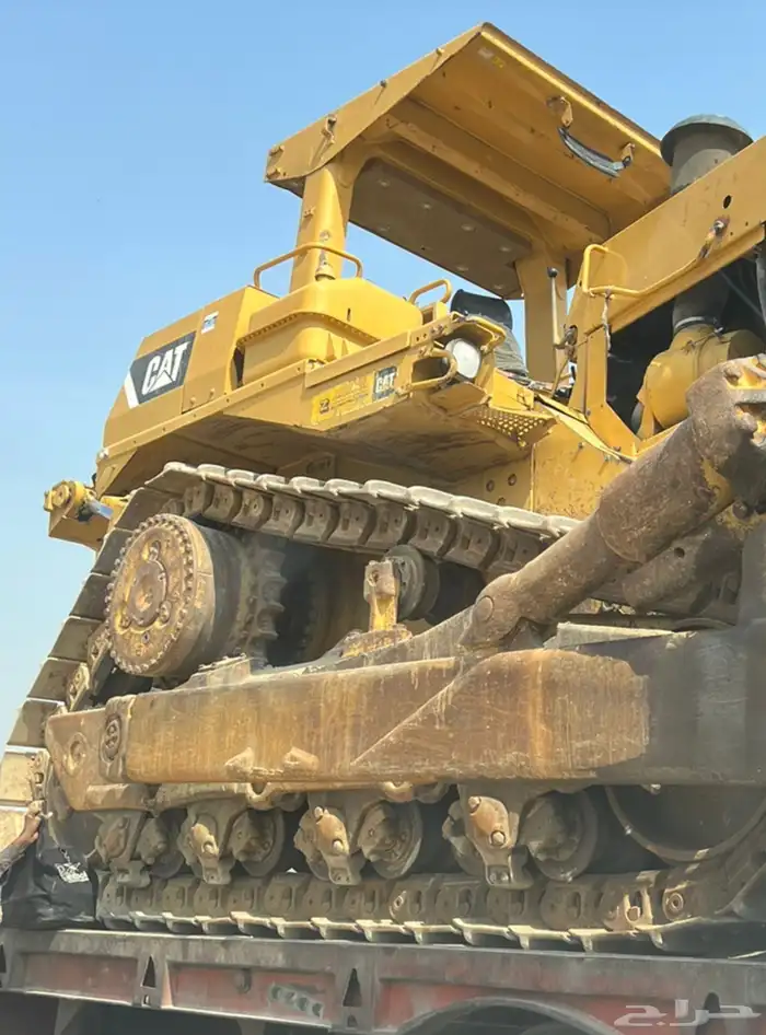 عدد اثنين بلدوزر D9R موديل 2007 الزااهد 3