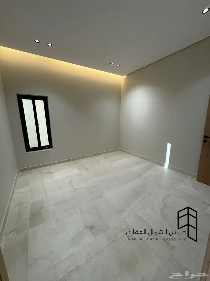 للبيع شقه ارضيه حي اليرموك 6