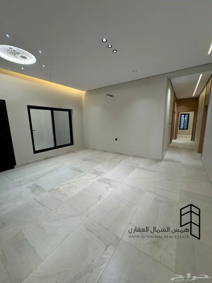 للبيع شقه ارضيه حي اليرموك 7