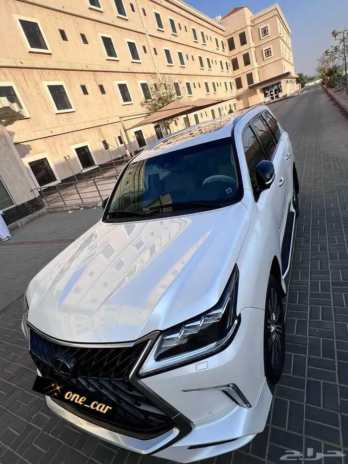 لكزس 2019 سعودي 5