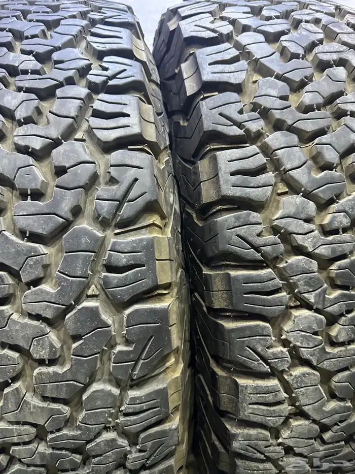 كفرات بي اف قودرتش نص حجري مقاس 285 70 17 23