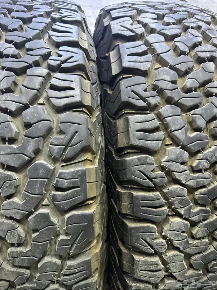 كفرات بي اف قودرتش نص حجري مقاس 285 70 17 13