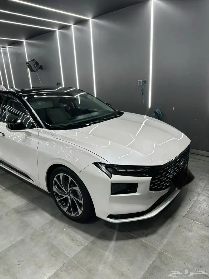 فورد تورس تيتانيوم 2025 4