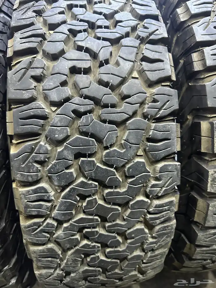 كفرات بي اف قودرتش نص حجري مقاس 285 70 17 7