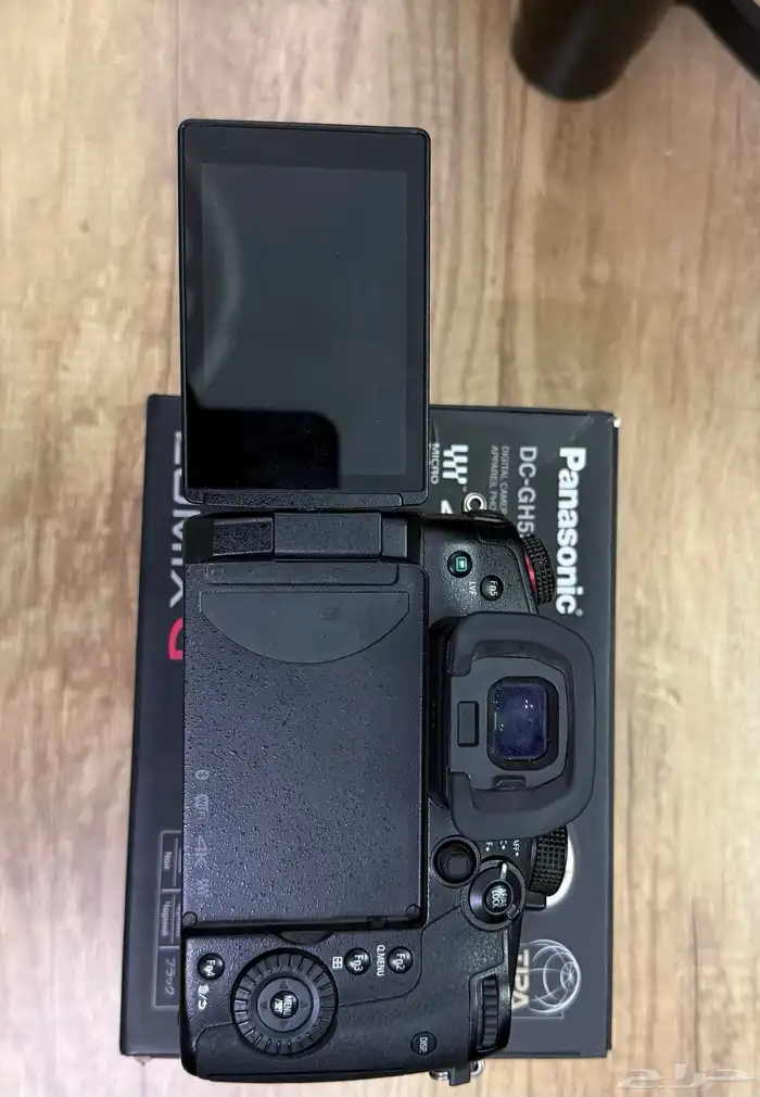 كاميرا GH5S و عدسه 20mm 5