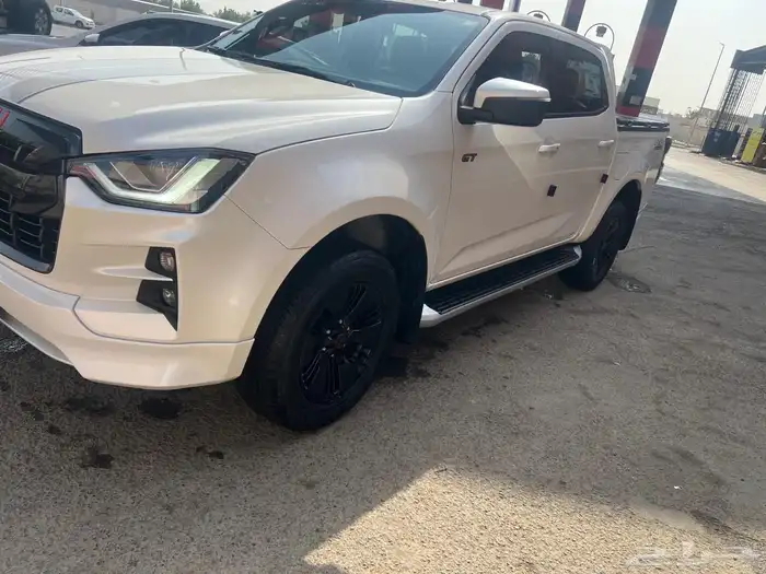 ايسوزو ديمكس 2023 وكالة ديزل 0