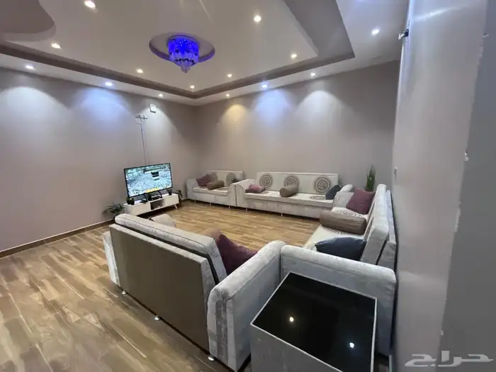شقه مؤثثه للايجار 1