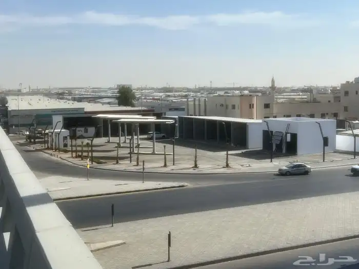 محطة للإيجار على الدائري الجنوبي مباشرة 11