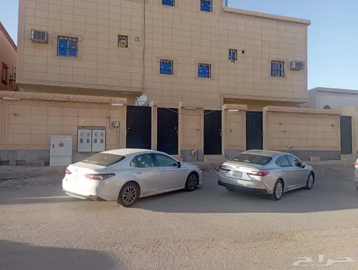 للبيع عمارة 4 شقق حي المحمدية حفر الباطن 0