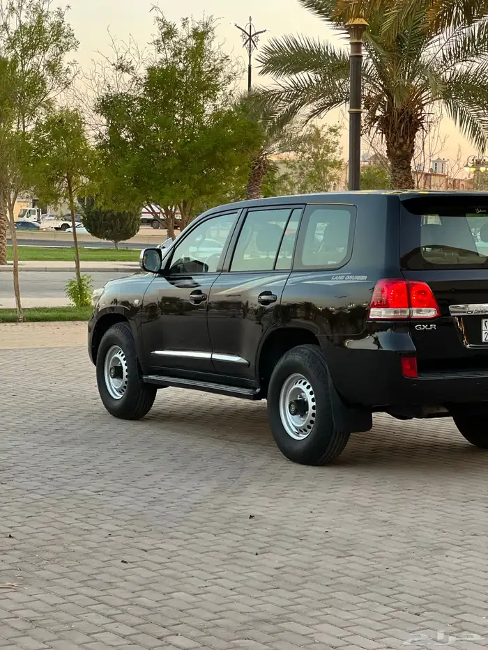 جكسار مديل 2011 8 سلندر تم البيع 4