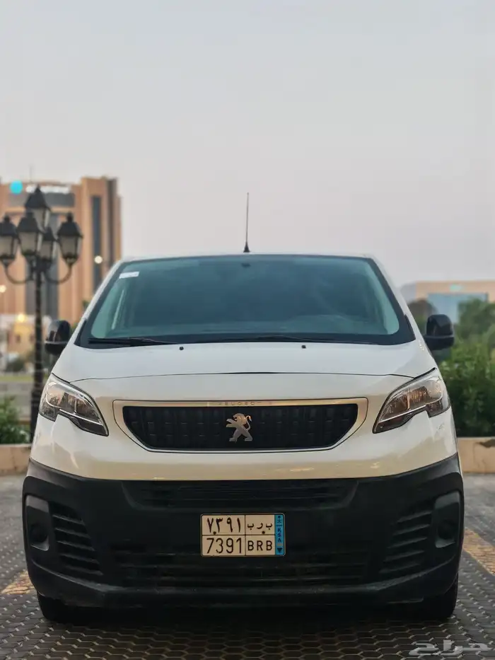 فان بيجو اكسبيرت ديزل حافظة تبريد كاش او اقساط 28