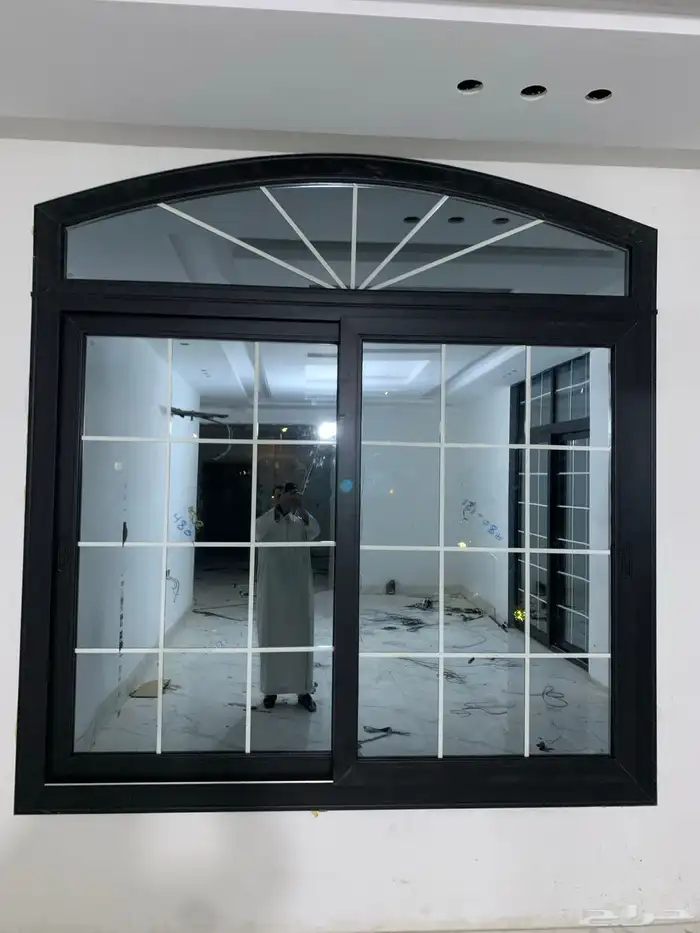نوافذ و أبواب UPVC وألمنيوم وأبواب WPC و شترات 17