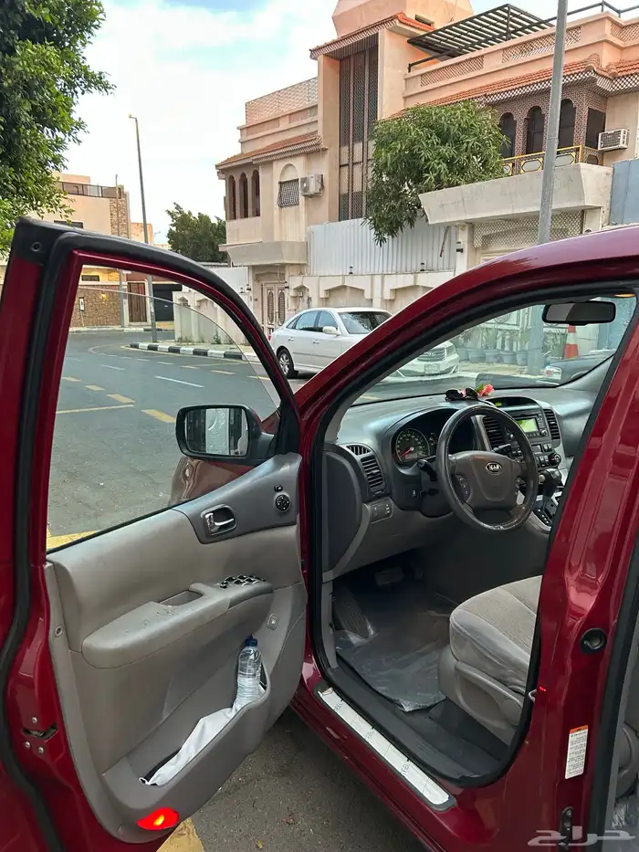 كيا كرنفال 36