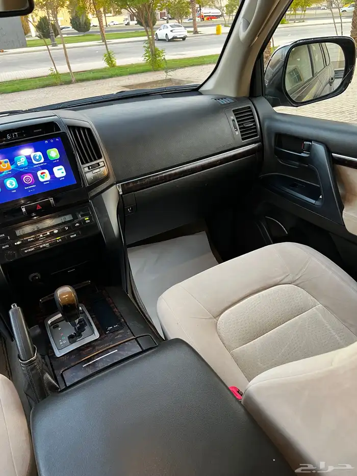 جكسار مديل 2011 8 سلندر تم البيع 23