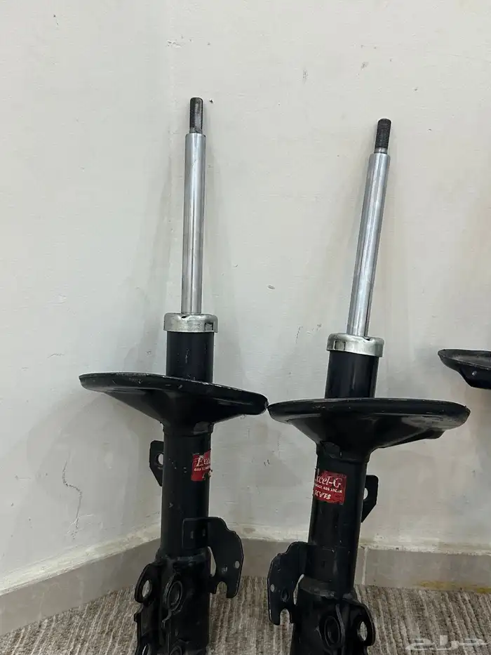 مساعدات كامري من موديل2007حتى 2011 نوعها KYB يباني نظيفه 2