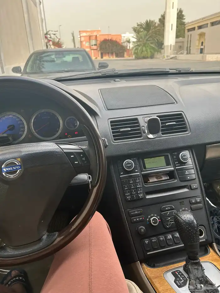 فلوفو فل كامل وموديل 2008 xc90 3